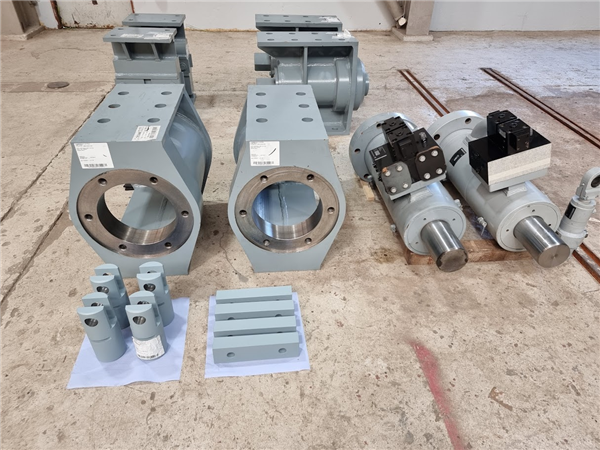 Unused Thyssenkrupp Drs 1000x2000 Dbl. Rollsizer And Ws 14/20 Dbl. Roll Crusher)